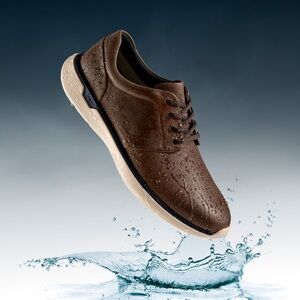 Men's Brown Waterproof Casual Lace-Up Shoe